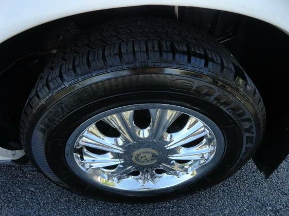 Cadillac Deville 2004 photo 3