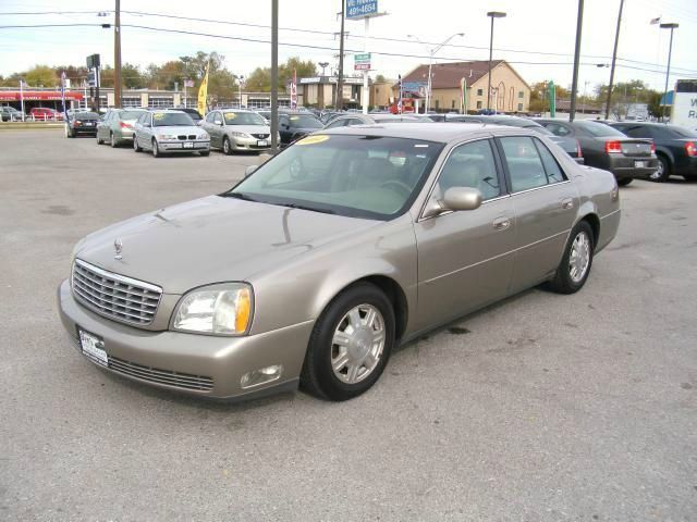 Cadillac Deville 2004 photo 1