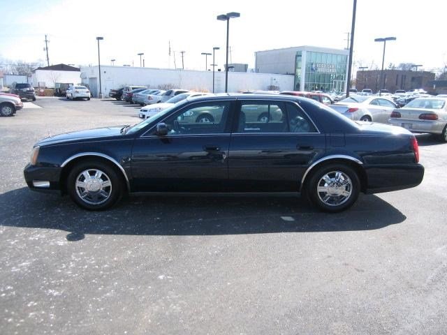 Cadillac Deville 2004 photo 2