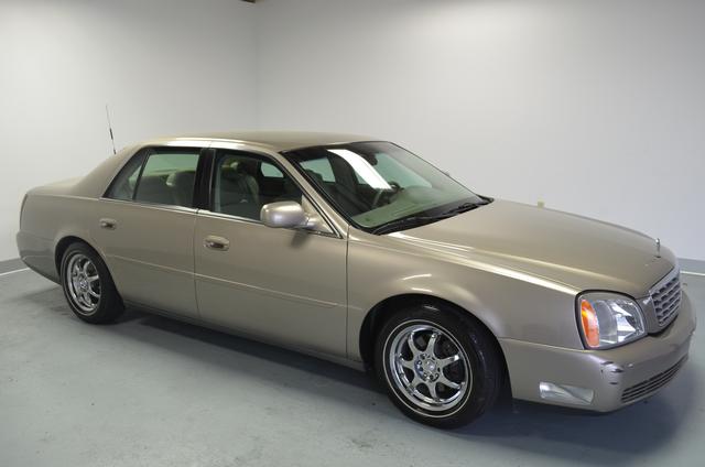 Cadillac Deville 2004 photo 1