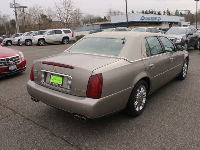 Cadillac Deville 2004 photo 4