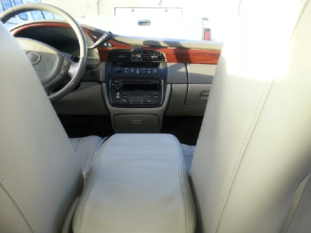 Cadillac Deville 2004 photo 3