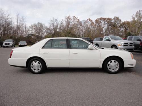 Cadillac Deville 2004 photo 2