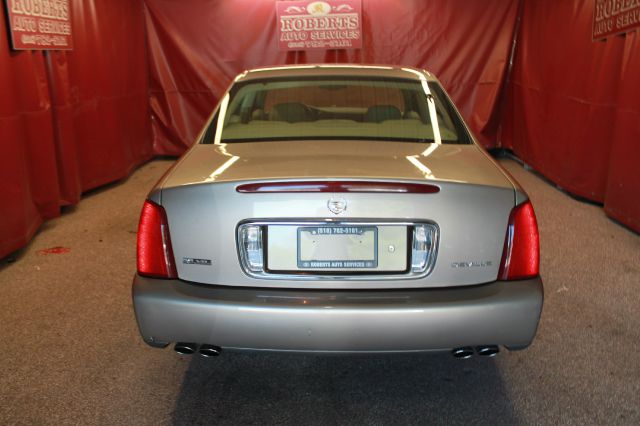Cadillac Deville 2004 photo 4