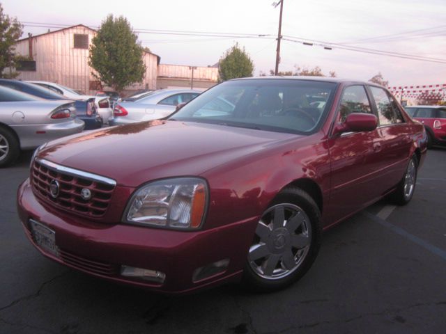 Cadillac Deville 2004 photo 2