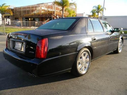 Cadillac Deville 2005 photo 1