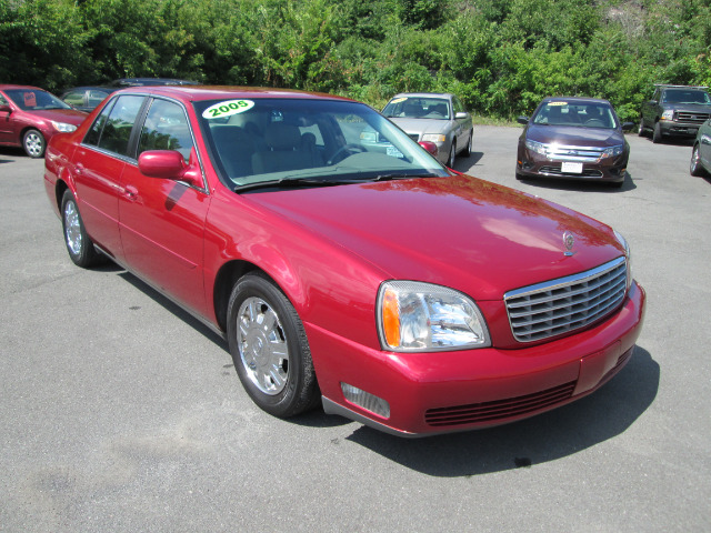 Cadillac Deville 2005 photo 2