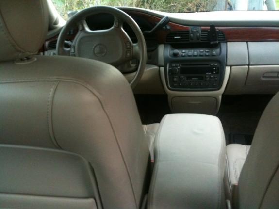 Cadillac Deville 2005 photo 1