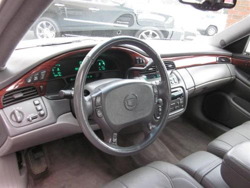 Cadillac Deville 2005 photo 3