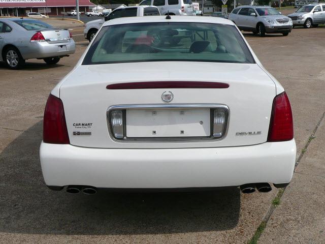Cadillac Deville 2005 photo 3