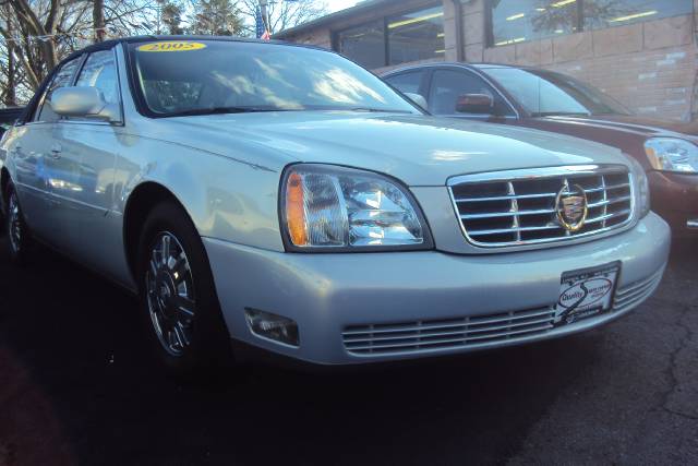 Cadillac Deville 2005 photo 2