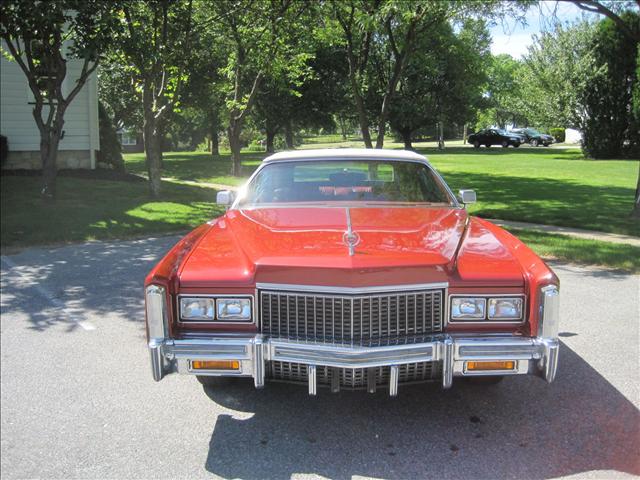 Cadillac Eldorado 1976 photo 1