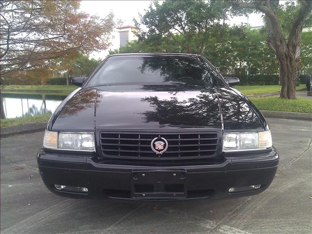 Cadillac Eldorado 2000 photo 1