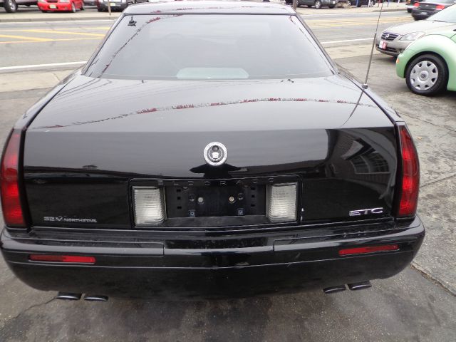 Cadillac Eldorado 2001 photo 0