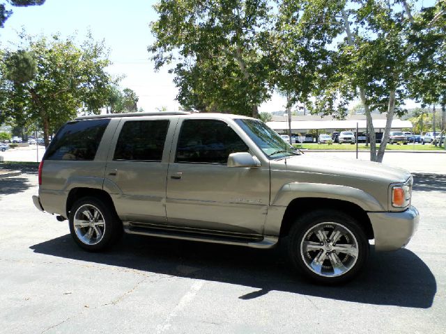 Cadillac Escalade Ram 3500 Diesel 2-WD SUV
