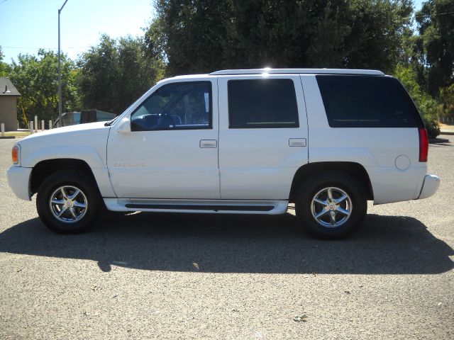 Cadillac Escalade 1999 photo 2