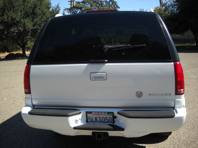 Cadillac Escalade 1999 photo 3