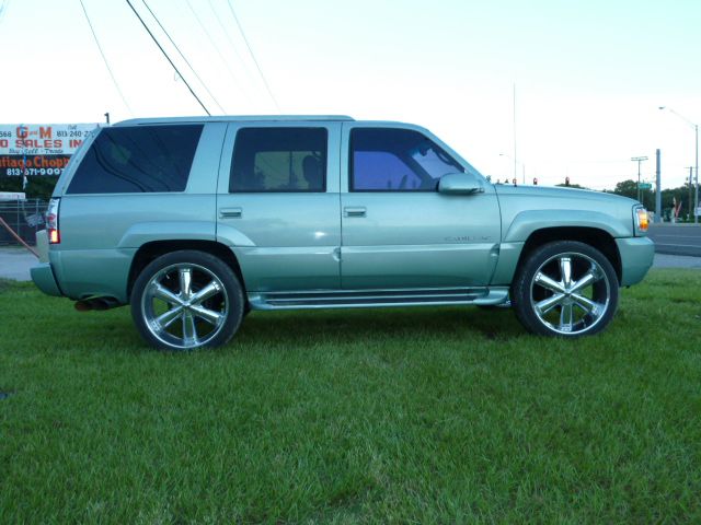Cadillac Escalade 1999 photo 1