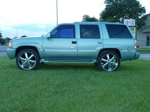 Cadillac Escalade 1999 photo 3