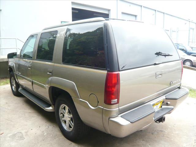 Cadillac Escalade 1999 photo 2