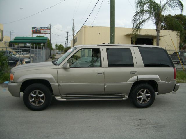 Cadillac Escalade 1999 photo 4