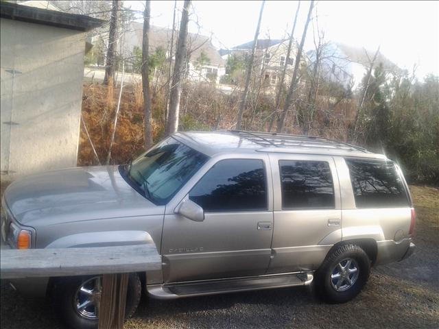 Cadillac Escalade Unknown SUV