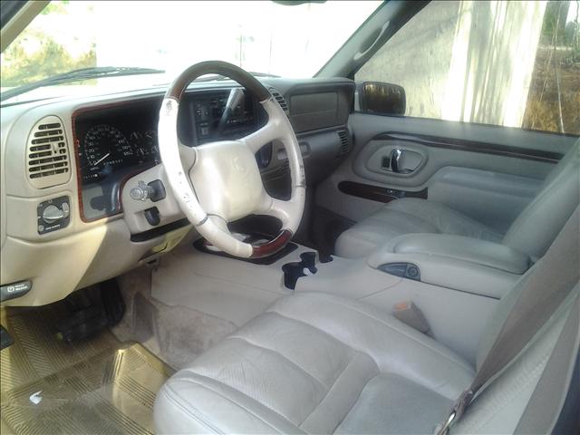 Cadillac Escalade 1999 photo 4