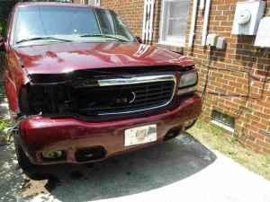 Cadillac Escalade 2000 photo 2