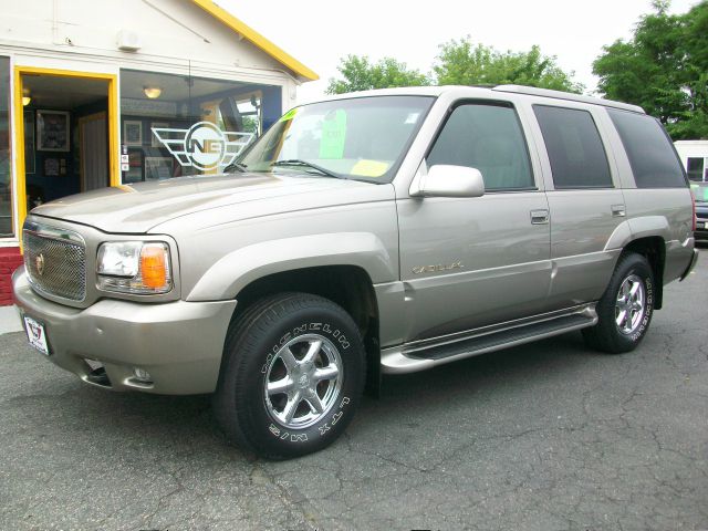 Cadillac Escalade 2000 photo 4