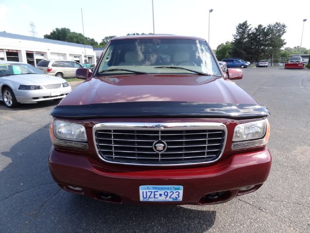 Cadillac Escalade 2000 photo 3