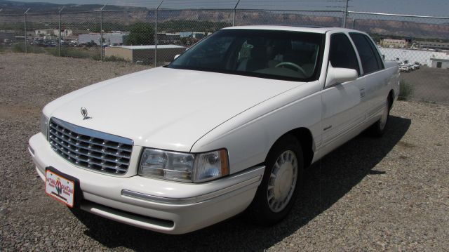 Cadillac Escalade 2000 photo 2