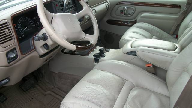 Cadillac Escalade 2000 photo 5