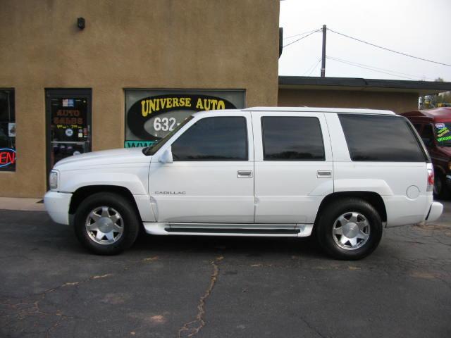 Cadillac Escalade 2000 photo 2