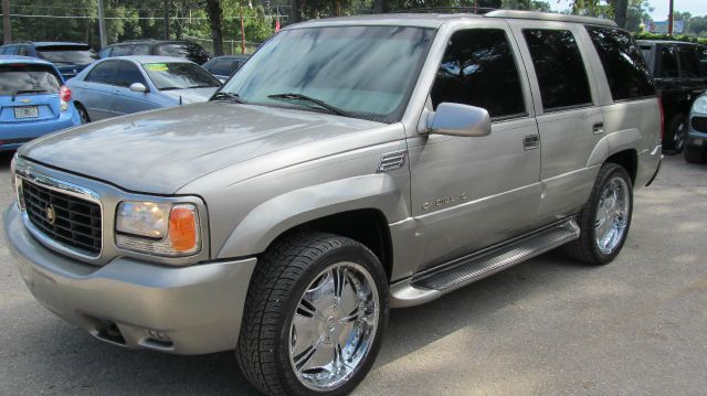 Cadillac Escalade 2000 photo 3