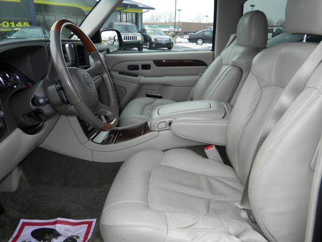 Cadillac Escalade 2002 photo 4