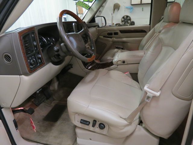Cadillac Escalade 2002 photo 10
