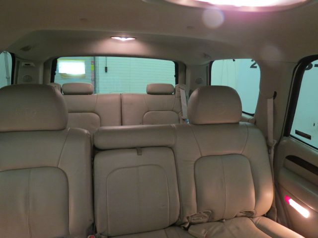 Cadillac Escalade 2002 photo 13