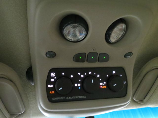 Cadillac Escalade 2002 photo 14