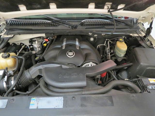 Cadillac Escalade 2002 photo 16