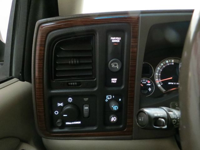 Cadillac Escalade 2002 photo 18