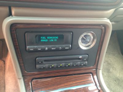 Cadillac Escalade 2002 photo 26