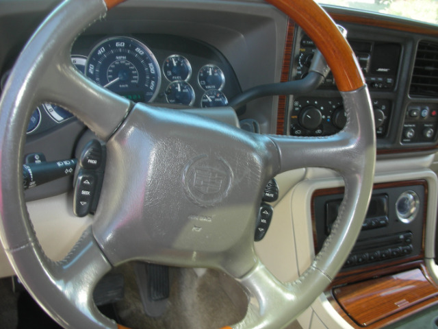 Cadillac Escalade EX - DUAL Power Doors SUV