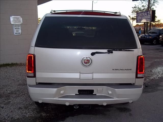Cadillac Escalade 2002 photo 2