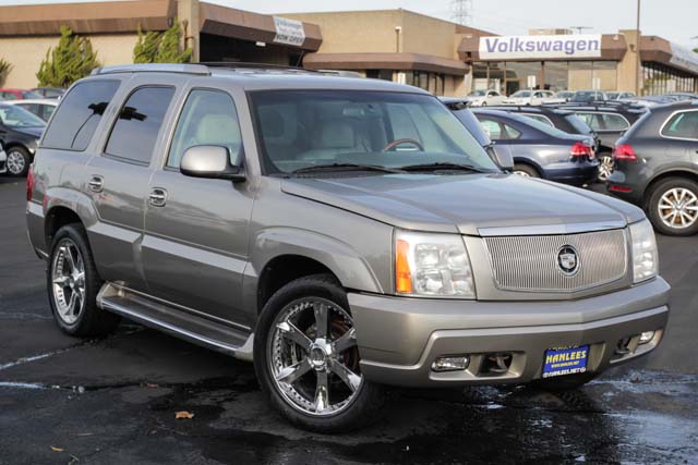 Cadillac Escalade Base Unspecified