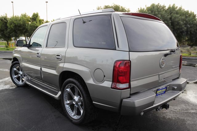 Cadillac Escalade 2002 photo 2