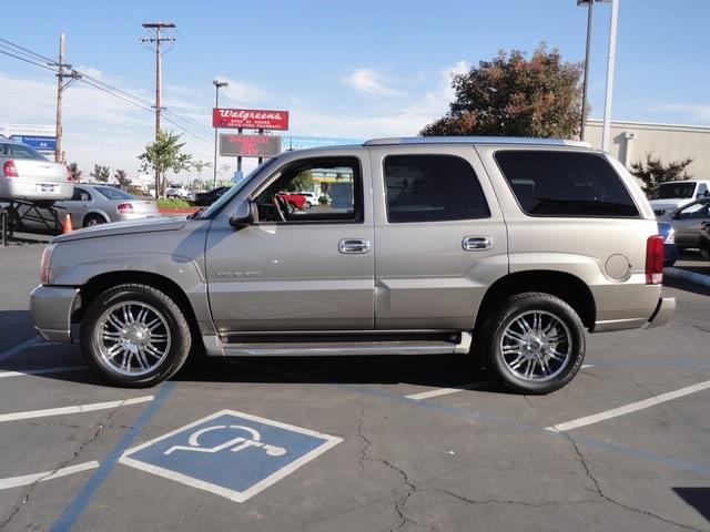 Cadillac Escalade 2002 photo 2