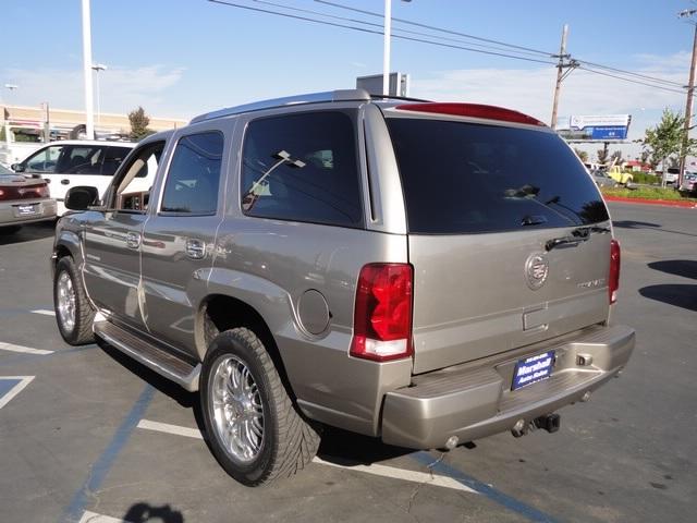 Cadillac Escalade 2002 photo 3