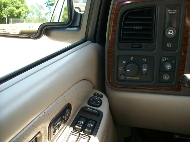 Cadillac Escalade 2002 photo 4