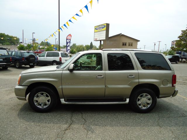 Cadillac Escalade 2003 photo 2