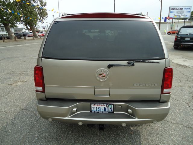 Cadillac Escalade 2003 photo 3